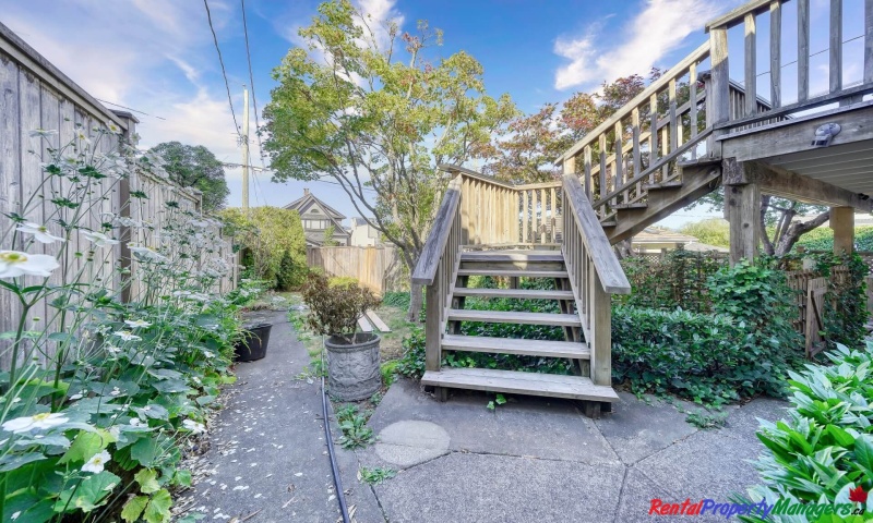 3xxx West 16th Avenue, Vancouver, 6 Bedrooms Bedrooms, ,2.5 BathroomsBathrooms,House,Rented and Being Managed,3xxx West 16th Avenue, Vancouver,1085