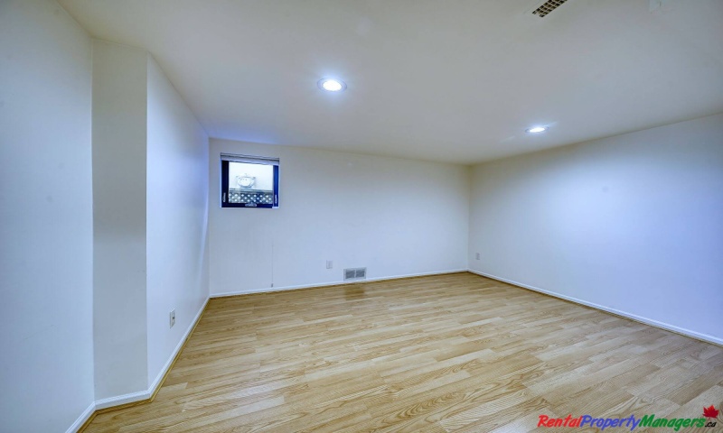 35xx West 16th Avenue, Vancouver, 2 Bedrooms Bedrooms, ,1 BathroomBathrooms,Basement,For Rent,35xx West 16th Avenue, Vancouver,1086