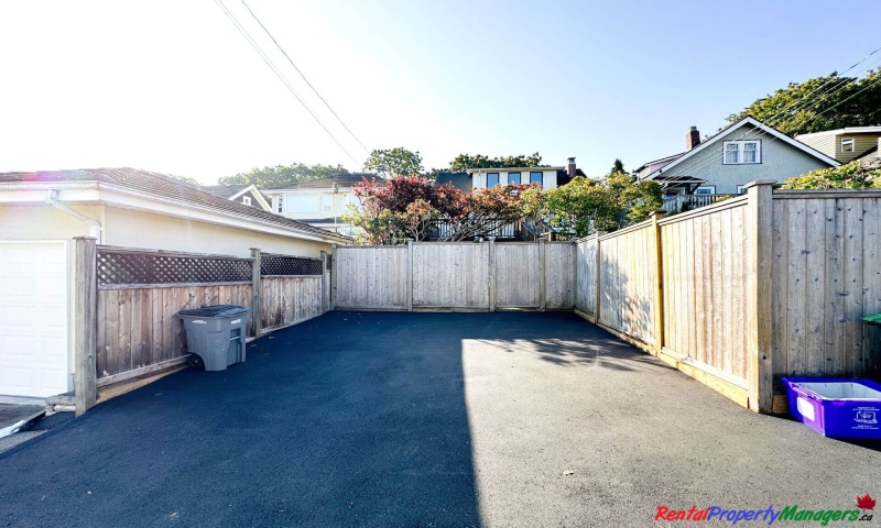 35xx West 16th Avenue, Vancouver, 2 Bedrooms Bedrooms, ,1 BathroomBathrooms,Basement,For Rent,35xx West 16th Avenue, Vancouver,1086