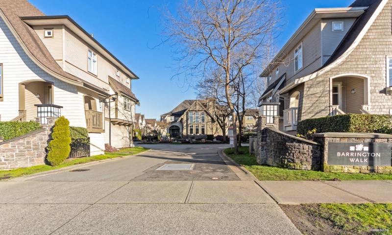 #92-7288 Heather St, Richmond, 4 Bedrooms Bedrooms7288 Heather St, RichmondR-LYU088 0 ,3.5 BathroomsBathrooms,Townhouse,For Rent,Barrington Walk,#92-7288 Heather St, Richmond,1126