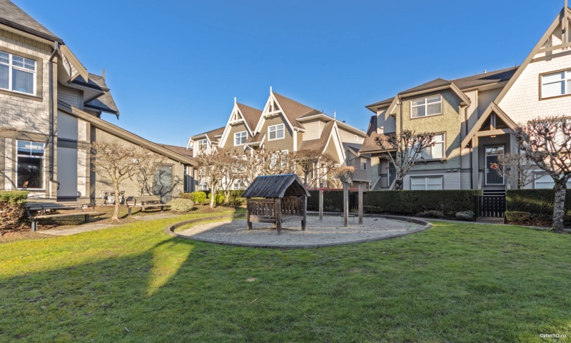 #92-7288 Heather St, Richmond, 4 Bedrooms Bedrooms7288 Heather St, RichmondR-LYU088 0 ,3.5 BathroomsBathrooms,Townhouse,For Rent,Barrington Walk,#92-7288 Heather St, Richmond,1126