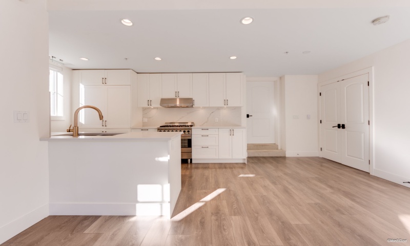 469 63rd Avenue West, Vancouver, 1 Bedroom Bedrooms469 63rd Avenue West, Vancouver R-LYU099 0 ,1.5 BathroomsBathrooms,Condo,For Rent,469 63rd Avenue West, Vancouver ,1137
