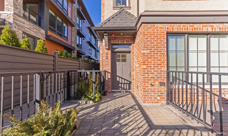 469 63rd Avenue West, Vancouver, 1 Bedroom Bedrooms469 63rd Avenue West, Vancouver R-LYU099 0 ,1.5 BathroomsBathrooms,Condo,For Rent,469 63rd Avenue West, Vancouver ,1137
