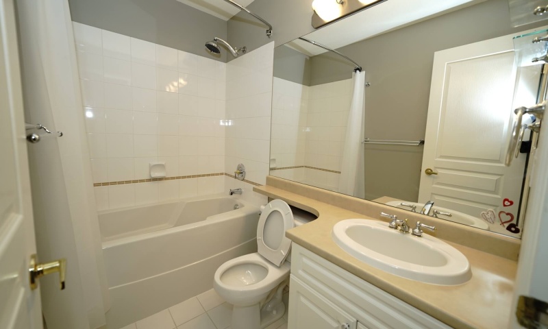 #xx-2138 Kent Avenue South E, Vancouver, 2 Bedrooms Bedrooms, ,2.5 BathroomsBathrooms,Townhouse,Rented and Being Managed,Captain Walk,#xx-2138 Kent Avenue South E, Vancouver,1042