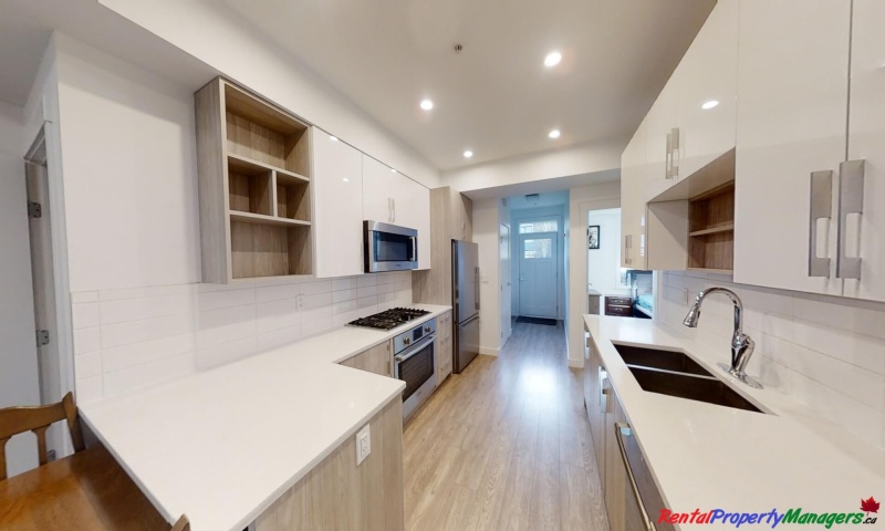 #xx-7039 Macpherson Avenue, Burnaby, 2 Bedrooms Bedrooms, ,2 BathroomsBathrooms,Townhouse,Rented and Completed,Villo Metrotown,#xx-7039 Macpherson Avenue, Burnaby,1061