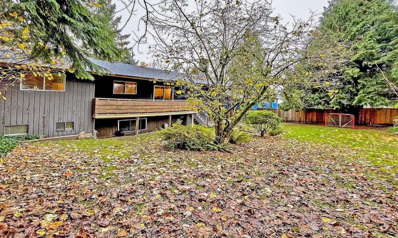 UpperLevel -768 Como Lake Avenue, Coquitlam, 4 Bedrooms BedroomsUpperLevel -768 Como Lake Avenue, CoquitlamR-LYU902 0 ,1.5 BathroomsBathrooms,House,For Rent,UpperLevel -768 Como Lake Avenue, Coquitlam,1072